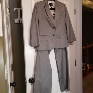 Banana republic suit